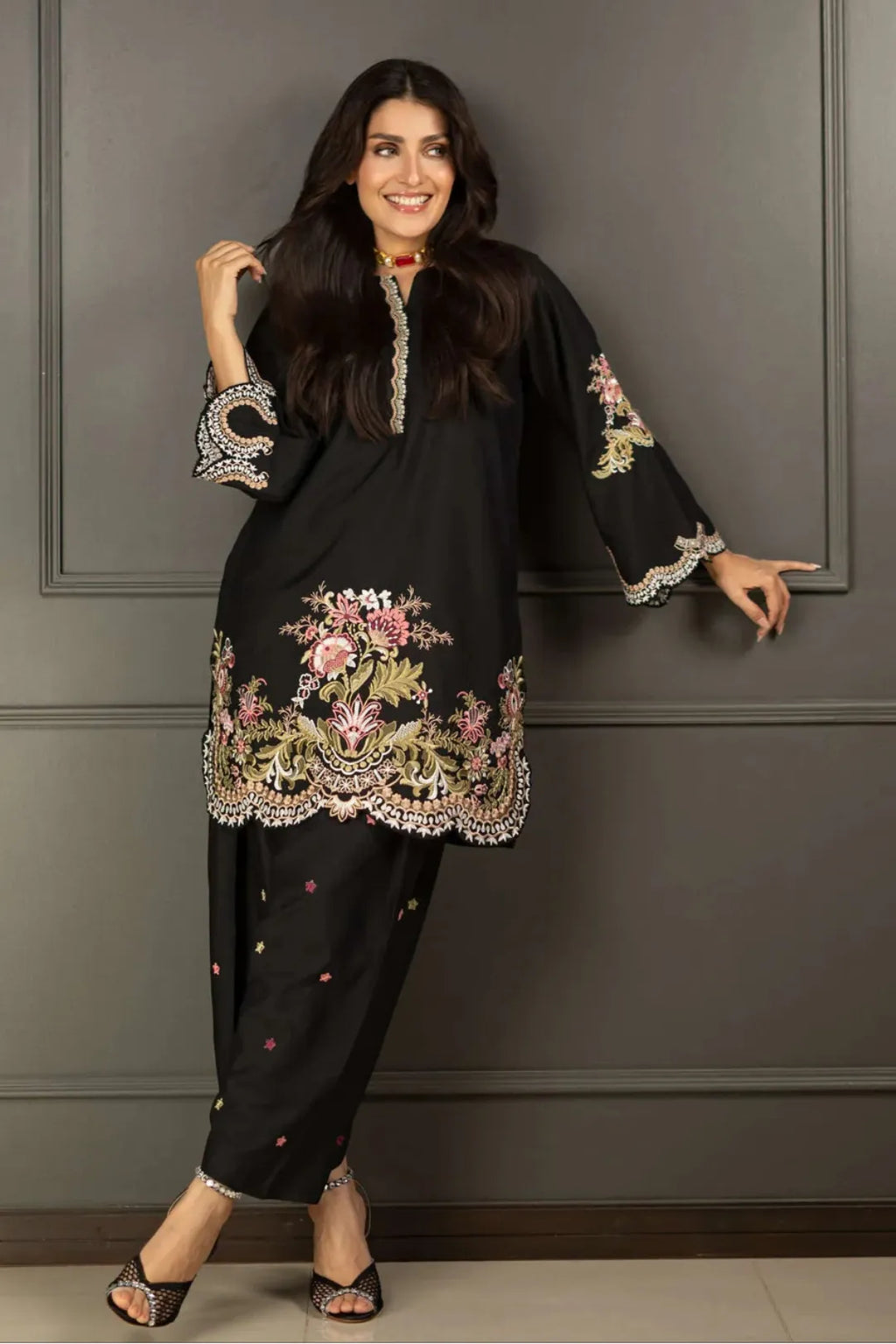 Mehrunisa Noir Embroidered 2-Piece Set