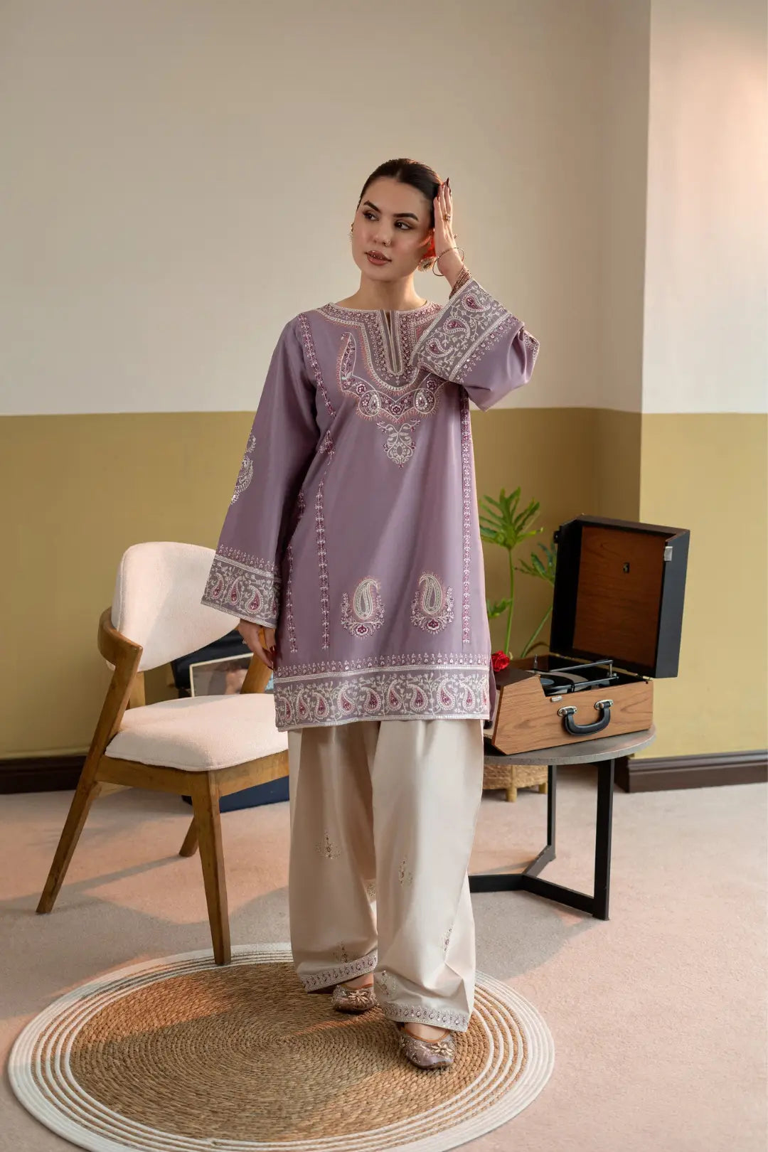 Mahveen Lilac Embroidered 2-Piece Suit