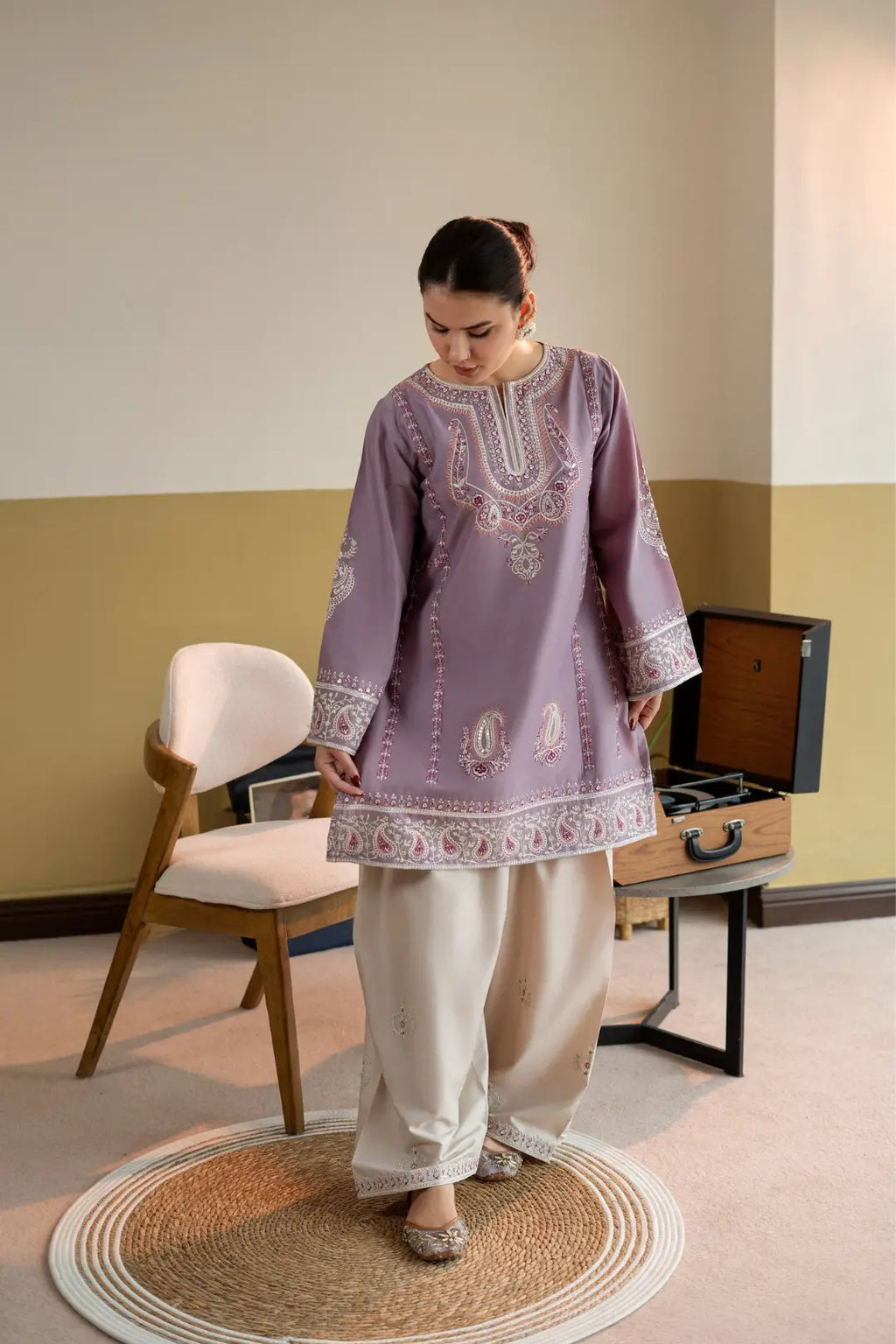 Mahveen Lilac Embroidered 2-Piece Suit