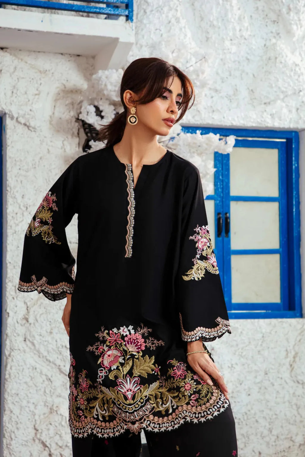 Mehrunisa Noir Embroidered 2-Piece Set