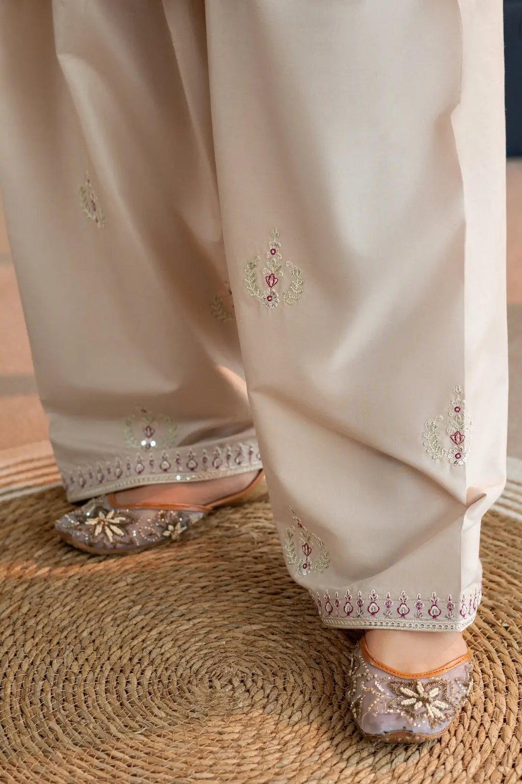 Mahveen Lilac Embroidered 2-Piece Suit